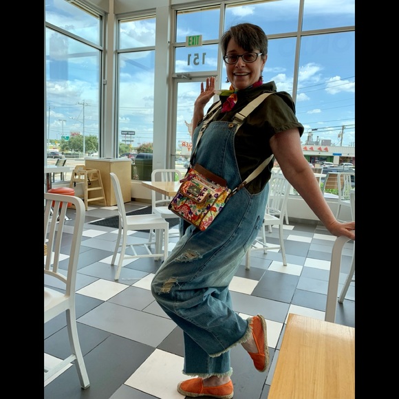 Meet your Posher, Betsey - Picture 14 of 16